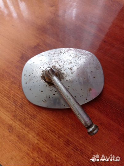 Зеркало заднего вида