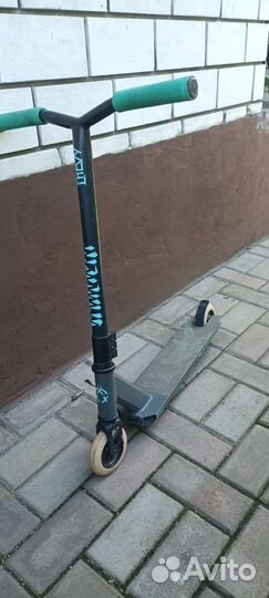 Трюковой самокат