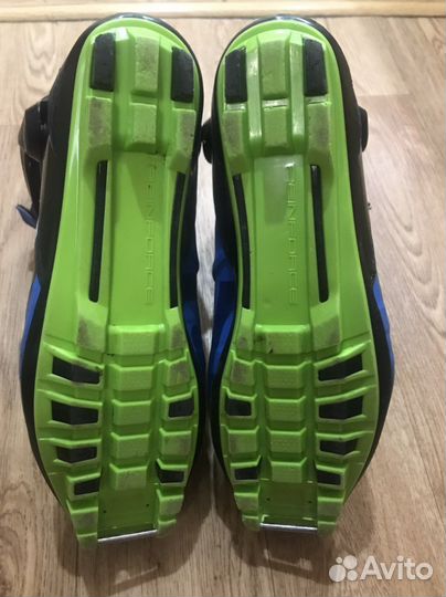 Лыжные ботинки spine