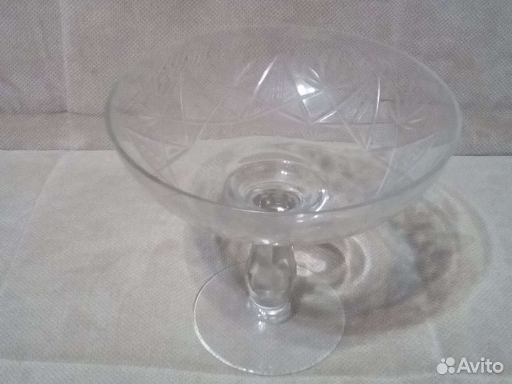 Вазы разные для фруктов, конфет и т.п