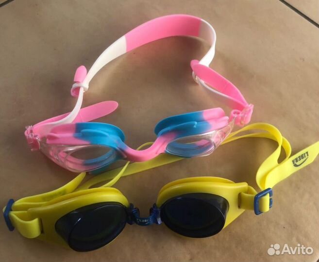 Очки для плавания