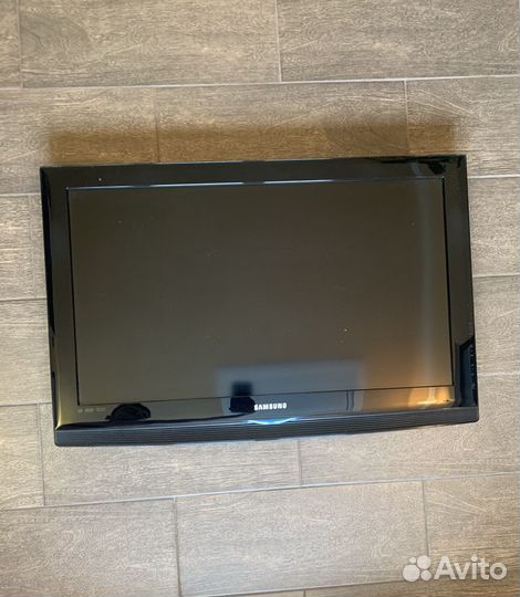 Телевизор samsung