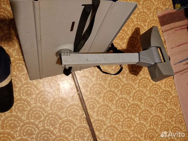 Кронштейн для крепления на стену