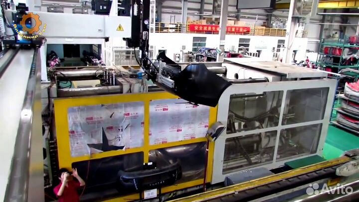 Крыло переднее левое Ford Focus 2 08-11 в цвет