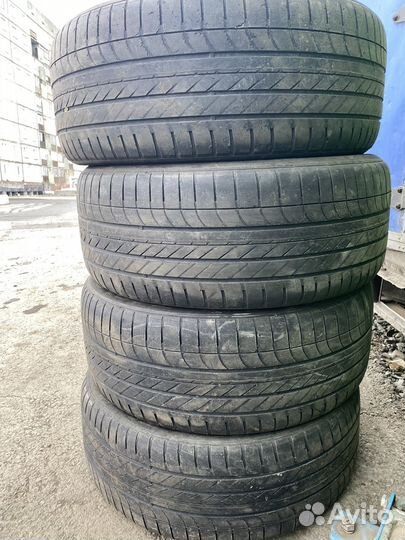 Goodyear Eagle F1 Asymmetric SUV 4x4 275/45 R20