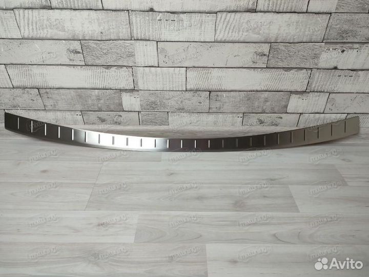 Накладка на задний бампер Honda CR-V 2017-нв