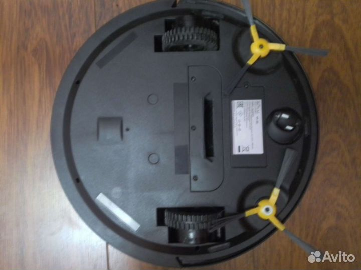 Робот-пылесос Royal Wellfort