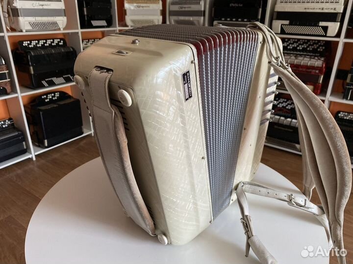 Баян Fratelli с микрофонами и миди системой