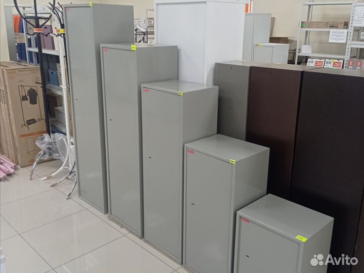 Сейфы, оружейные и бухгалтерские шкафы