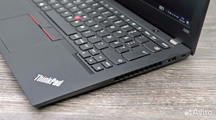 Lenovo ThinkPad A285