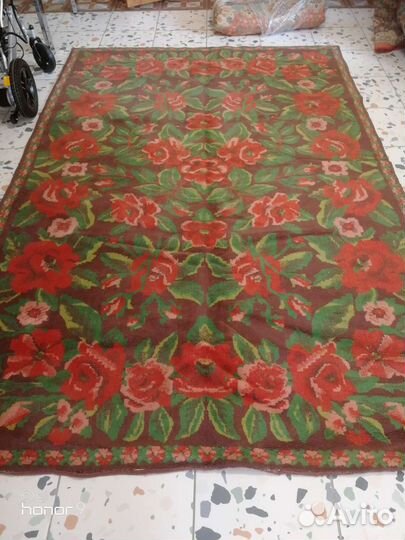 Ковёр шерстяной 2 на 3 метра б/у
