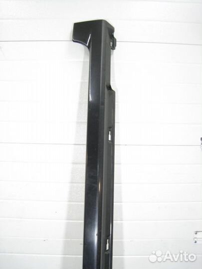 Накладка порога правого наружная Mazda 3 (BK) 2008