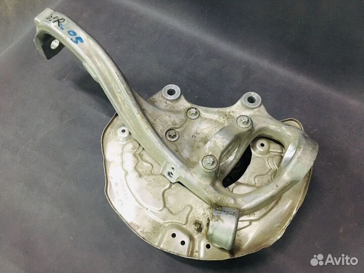 Кулак поворотный Mercedes W205 C180 C200 C300