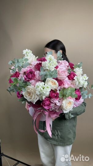 Композиция розы, гортензия, пионы