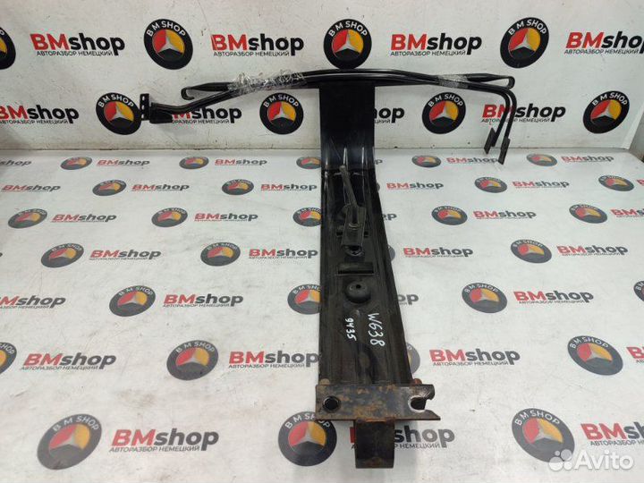 Крепление запасного колеса Mercedes-Benz V 230