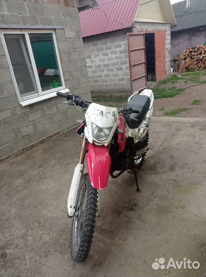 Кросовый мотоцикл TTR