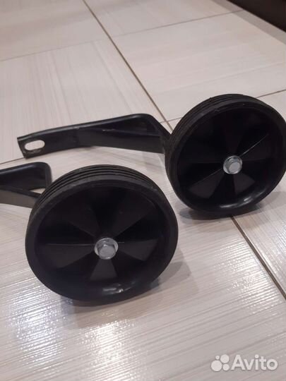 Дополнительные колеса для детского велосипеда