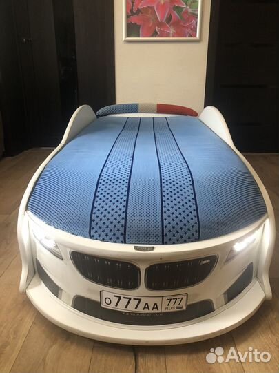 Кровать машина