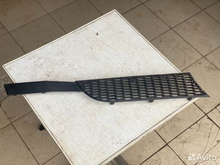 Mercedes-Benz накладка капота переднего левая