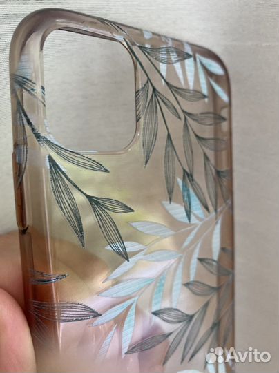 Чехол на iPhone 11