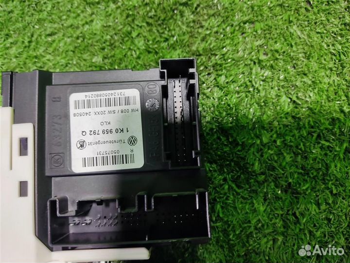 Мотор стеклоподъёмника передний правый volkswagen