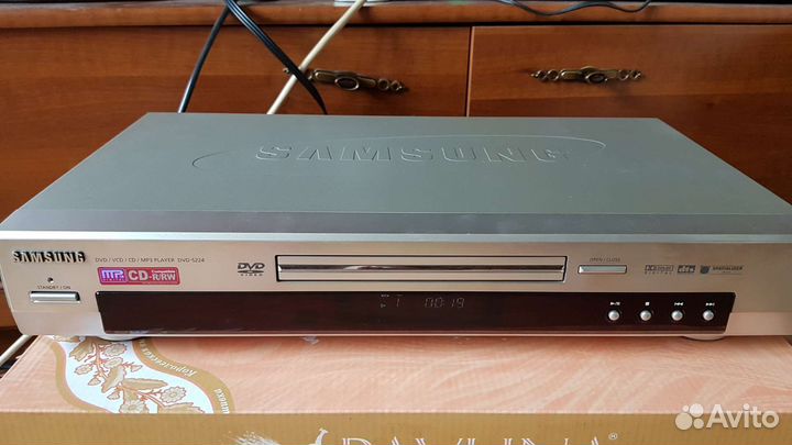 DVD-плеер Samsung DVD-S224 + диски