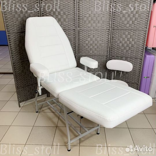 Кушетка косметологическая. Новая