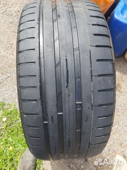 Nokian Tyres Hakka Black SUV 275/45 R20