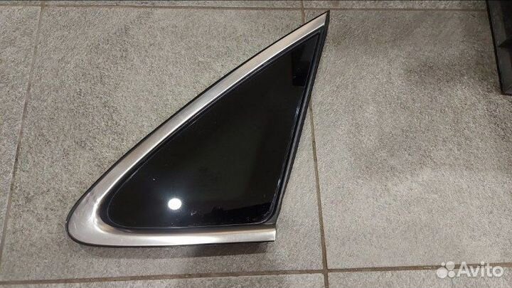 Форточка глухая Hyundai Equus 2012