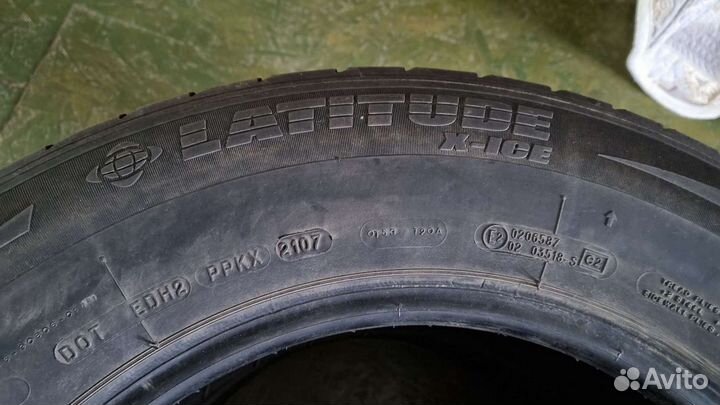 Michelin Latitude X-Ice 235/65 R17 104Q