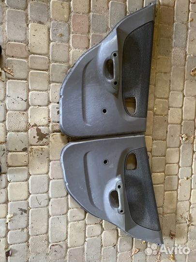 Дверные карты на hyundai accent 2