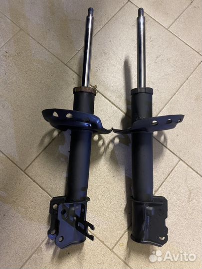 Стойки амортизатора KYB Opel astra h