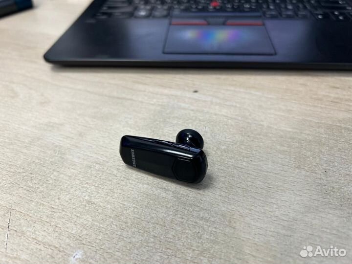 Гарнитура samsung с шумоподавлением