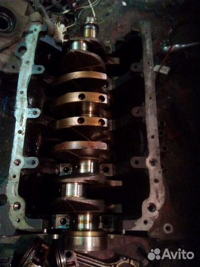 Коленвал Митсубиши Лансер 9