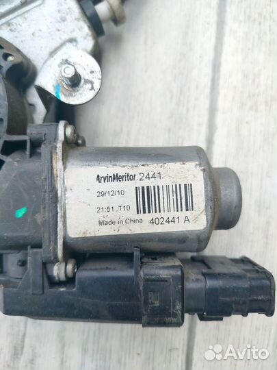 Стеклоподъемник передний левый Hyundai Solaris, I