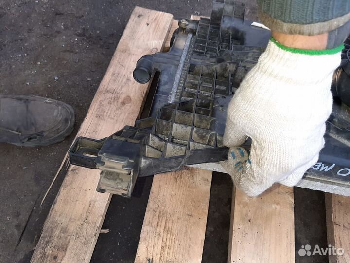 Касета радиаторов, диффузор Дастер 2.0 бензин