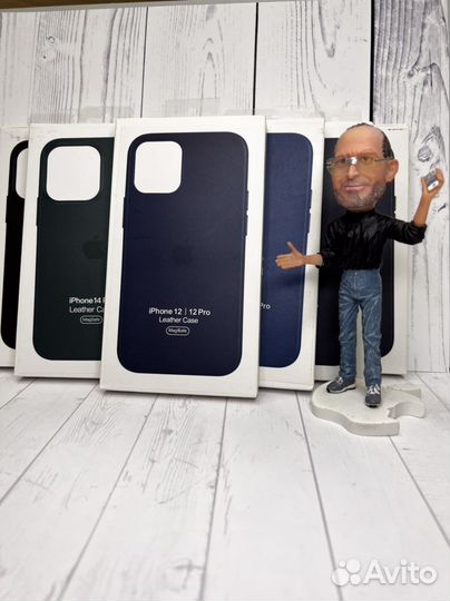 Кожаные чехлы MagSafe для iPhone