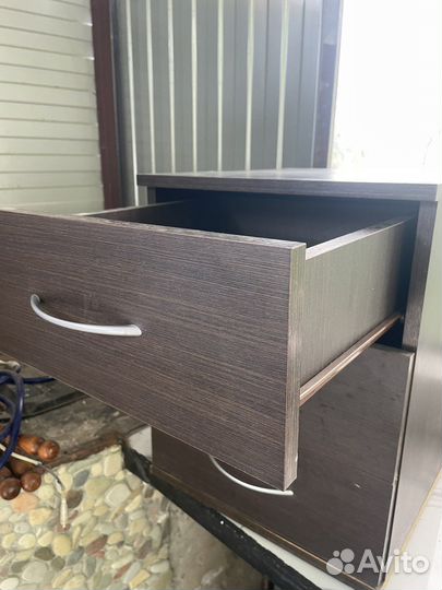 Тумба прикроватная