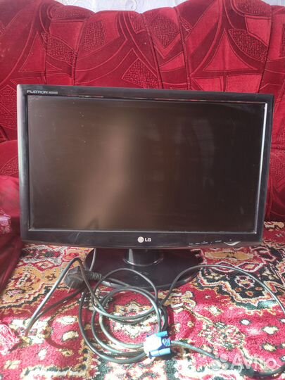 Монитор lg flatron w2243s