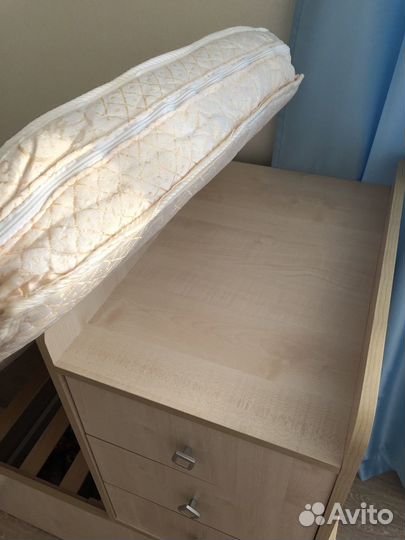 Детская кровать трансформер с маятником 