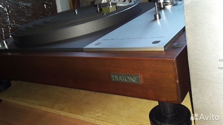 Проигрыватель винила Diatone DP-88B