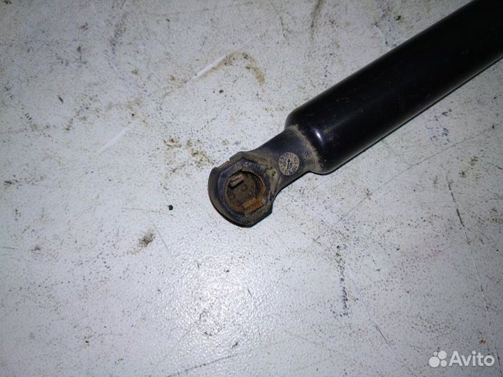 Амортизатор багажника задний Peugeot 308 2007-2011