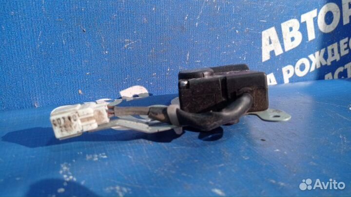 Моторчик заслонок отопителя Hyundai Sonata 4 седан