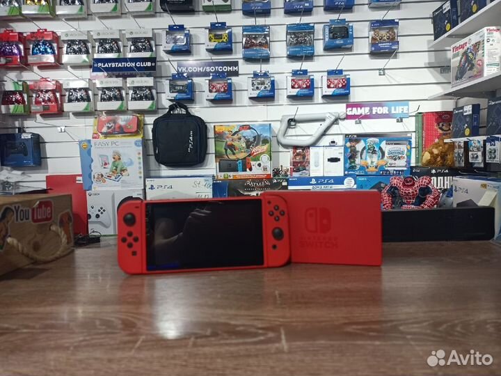 Red Nintendo Switch - Редкий Красный Свитч