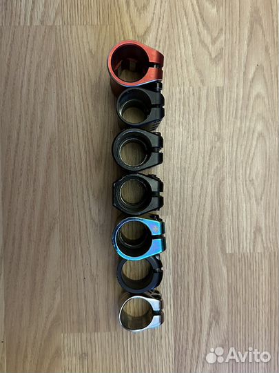 Зажим для трюкового самоката