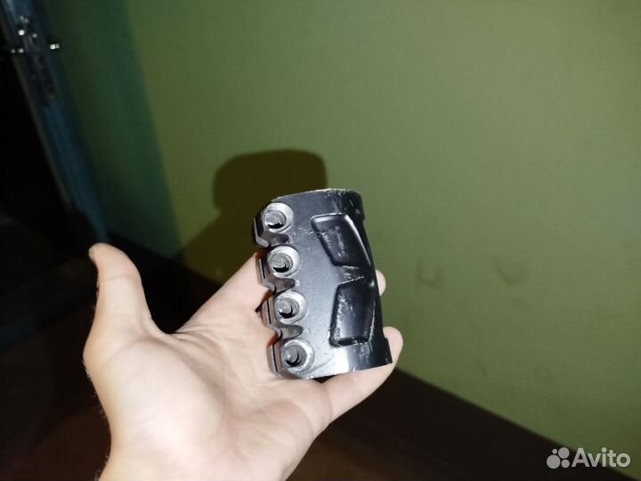 Зажим для трюкового самоката scs tech team