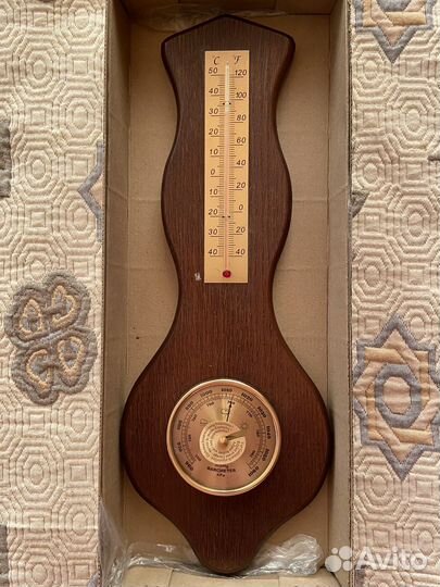 Барометр настенный