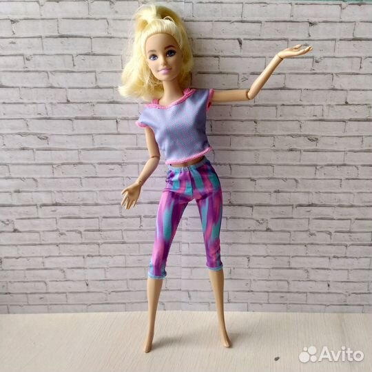 Барби на подвижном теле разные