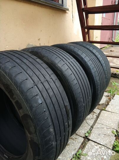 Roadstone N'Blue Eco 215/55 R16 93V