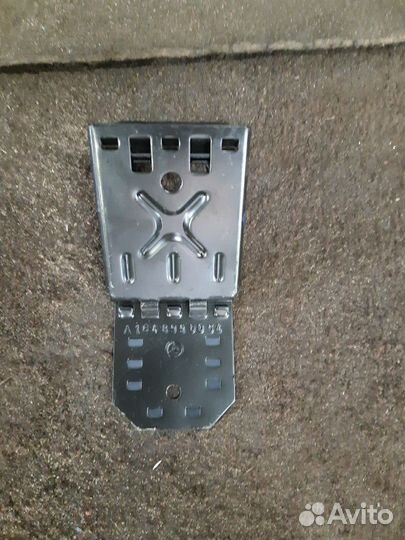 Домкрат оригинальный мерседес a2115830415